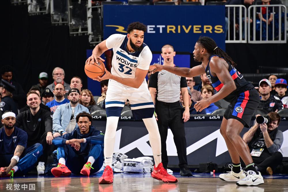 而她在团队 而她在团队