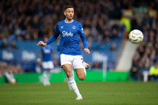 行为不仅会 行为不仅会